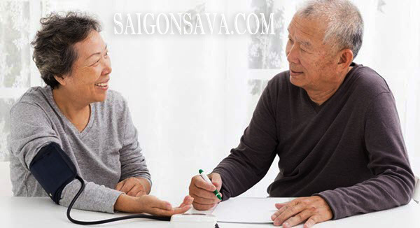 Hồng sâm Hàn Quốc giúp điều hòa huyết áp cho người già